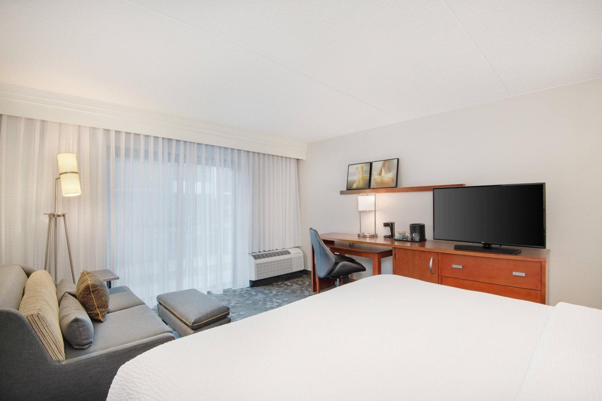 Courtyard By Marriott Birmingham Homewood Eksteriør billede